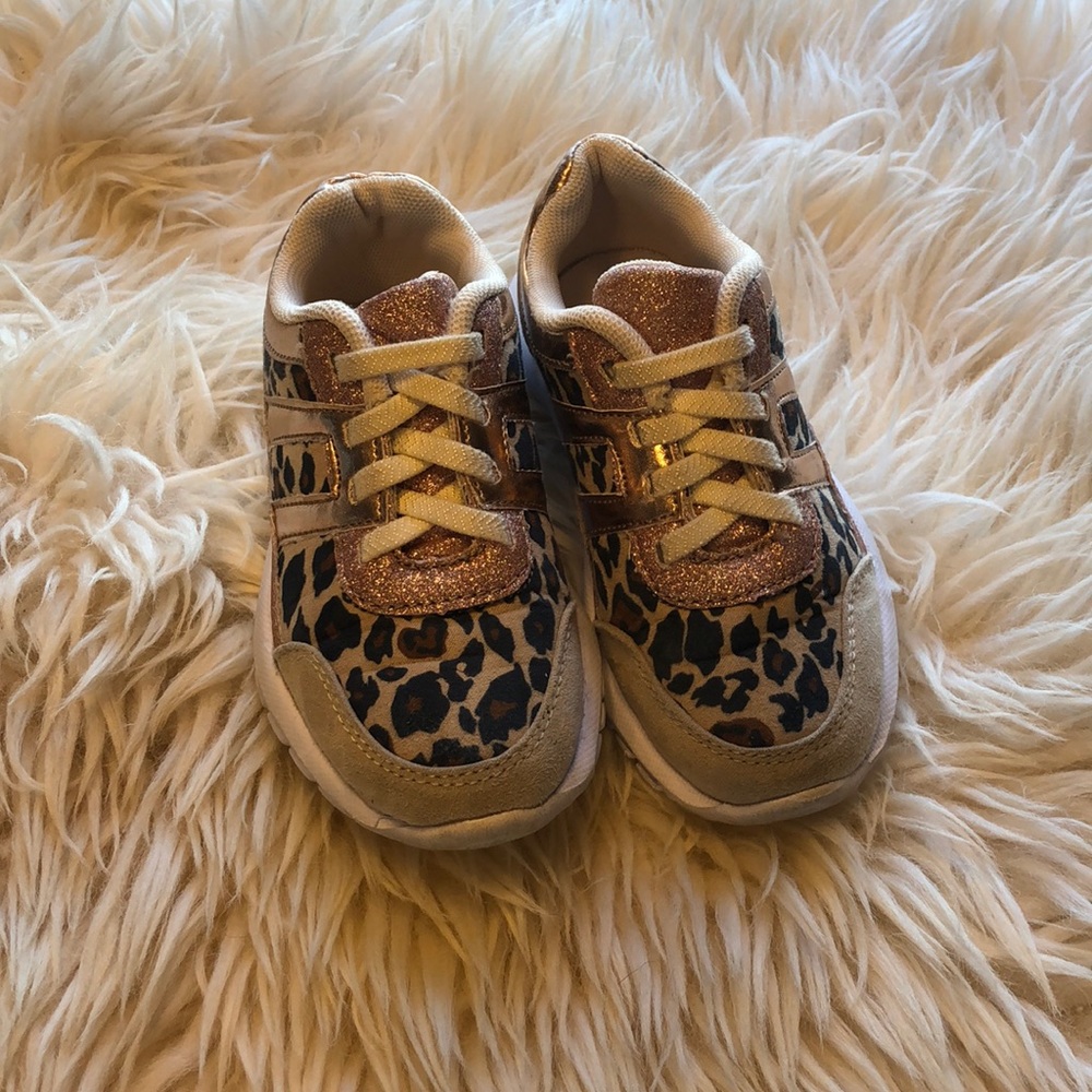 Size 10 toddler shoes